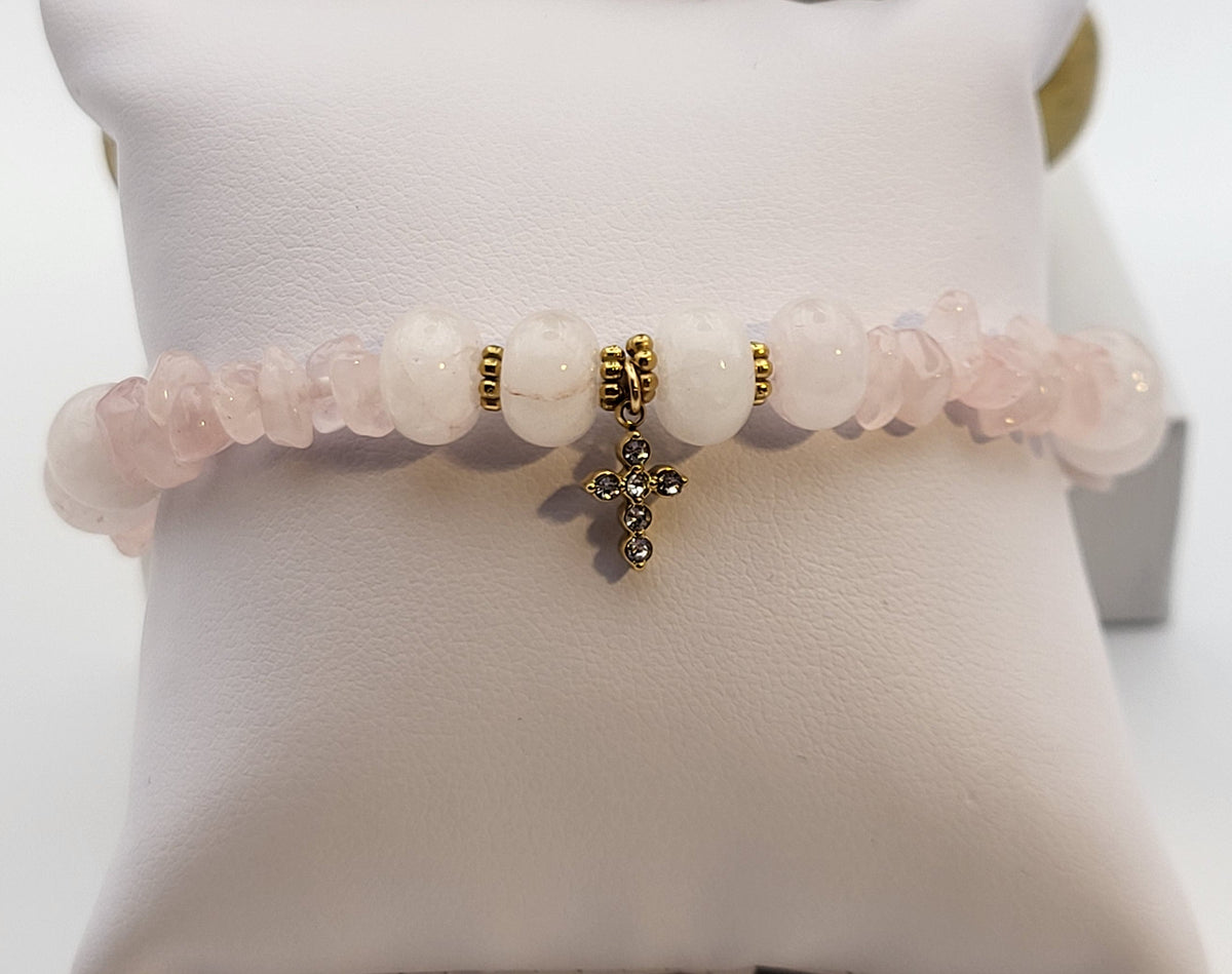 Bracelet Femme Quartz Rose et Croix Doré en Zirconium