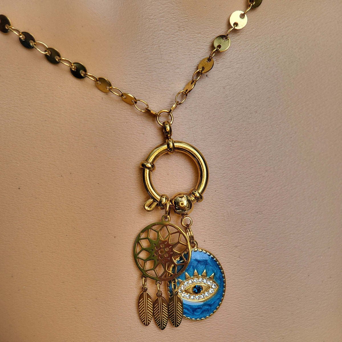 Collier Femme Œil Protecteur Bleu – Attrape-Rêves et Strass