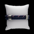 Bracelet homme 3 rangs tressés bleu - vue coussin fond noir